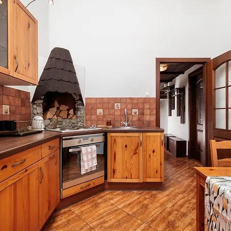 Apartment Spacious With Entresol - Old Jewish Town - By Upstairs Krakow